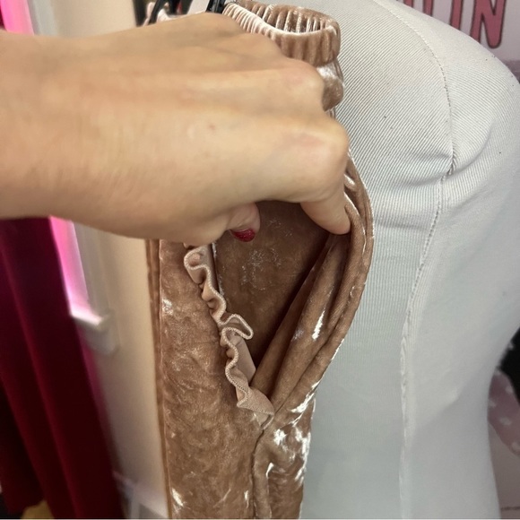 Bollie: Beige/Tan/Khaki Crushed Velvet Elastic Draw String Pull Up Joggers Sz L - Picture 4 of 10